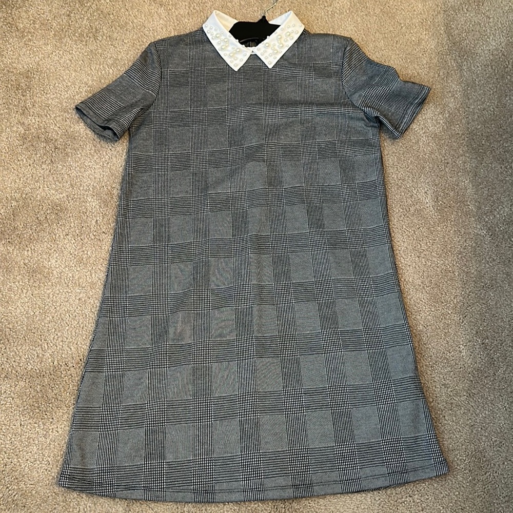 Zara Mini Dress w/ pearl detailing on collar